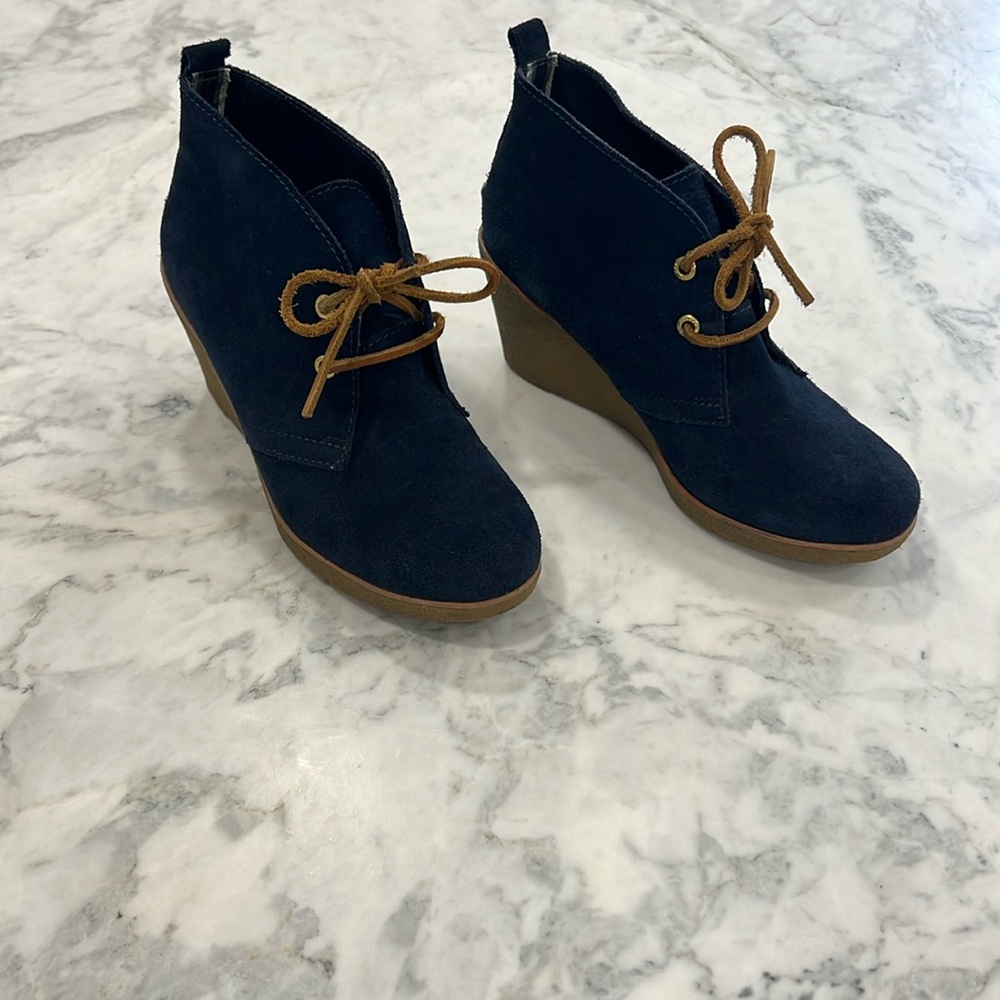 Sperry Harlow Navy Blue Wedge Booties Size 7.5